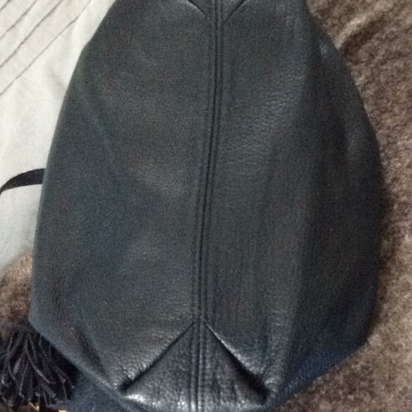 Michael kors navy blue leather pocketbook - Picture 7 of 8